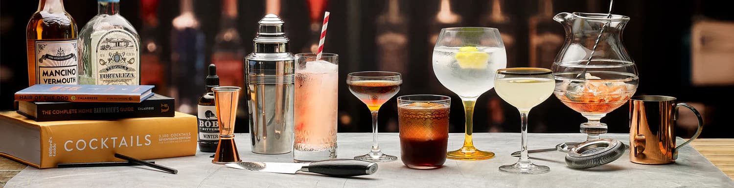Cocktails in Parfümflakons, hochwertige Inszenierung
